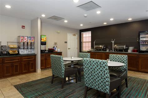 olathe ks hotels with breakfast.